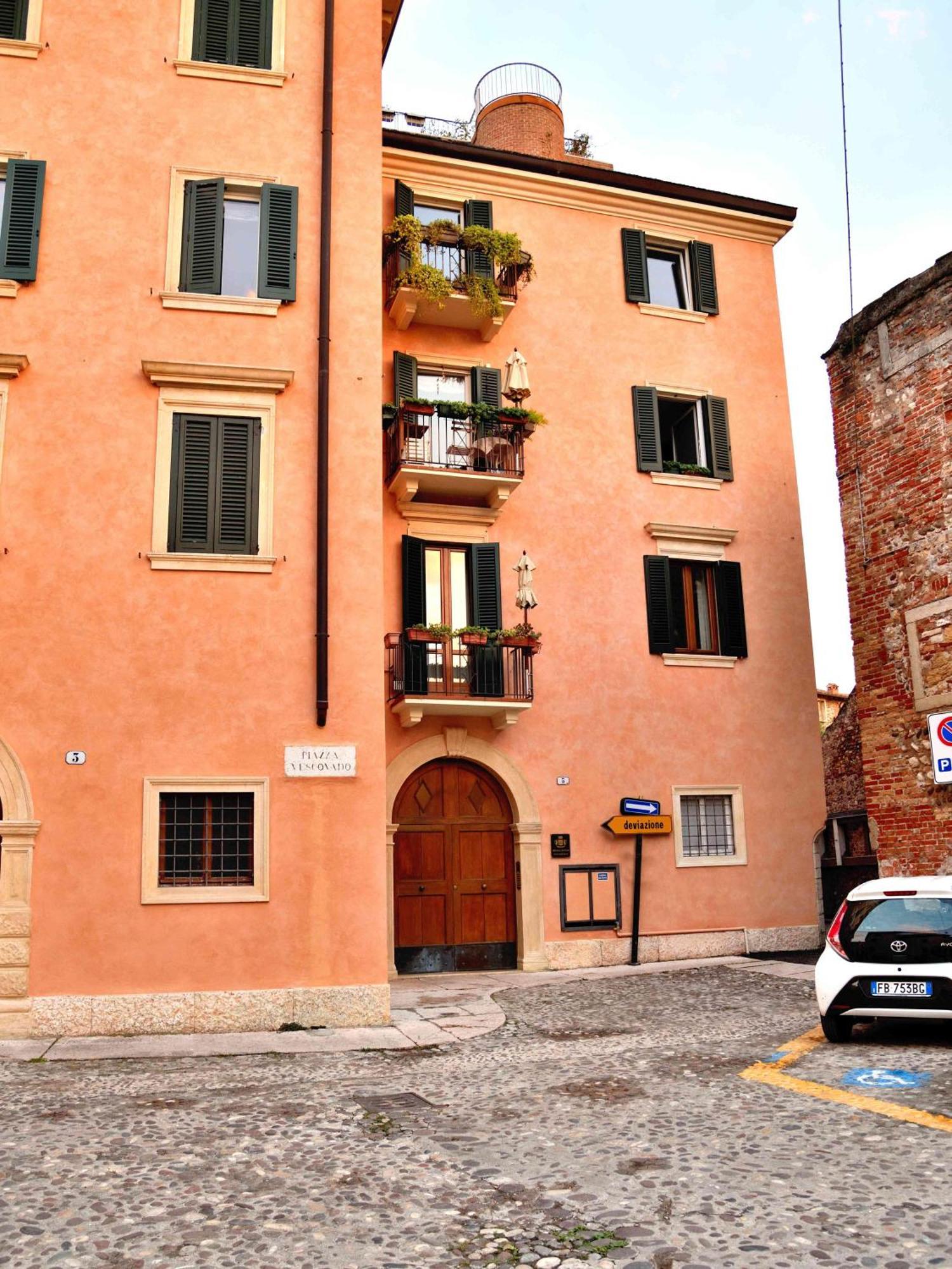 Regal House Verona Vescovado ภายนอก รูปภาพ